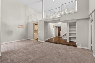 12321 Ocean Park Blvd, Unit 12321 Ocean Park Blvd #14 in Los Angeles, CA - Building Photo - Building Photo