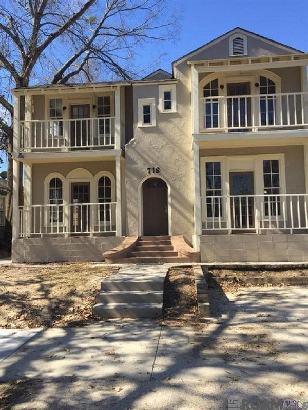 property at 718 Park Blvd