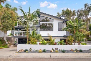 2127 Heather Ln in Del Mar, CA - Building Photo