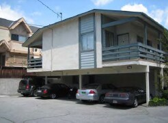 5261 Satsuma Ave in North Hollywood, CA - Foto de edificio - Building Photo