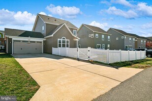 6606 Lafayette Ave, Unit 8 in Bealeton, VA - Building Photo