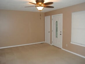 905 Crestview Ln in Perryville, MO - Building Photo - Building Photo