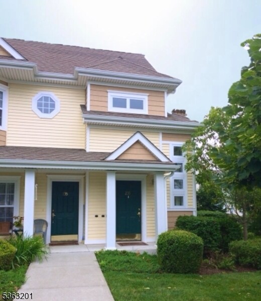 235 Old Farm Dr in Great Meadows, NJ - Building Photo - Building Photo