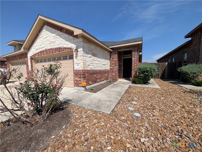 property at 367 Creekside Curve