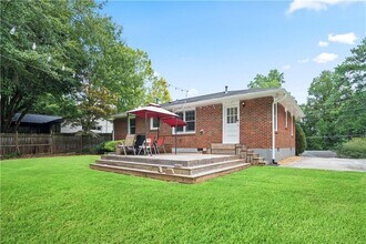 914 Willivee Dr in Decatur, GA - Building Photo - Building Photo
