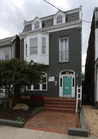 1827 W Main St in Richmond, VA - Foto de edificio - Building Photo