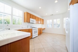 5156 Cerulean Way in Oceanside, CA - Building Photo - Building Photo