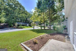 3946 Green Oak Dr in Doraville, GA - Building Photo