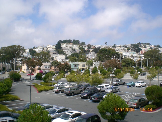 8300 Oceanview Terrace-Unit -#110 in San Francisco, CA - Building Photo - Building Photo