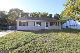 207 Coville Dr in Pemberton Township, NJ - Building Photo