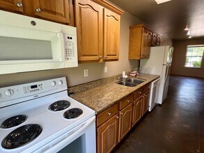 108 E Carthage Ave in Russellville, AR - Building Photo - Building Photo