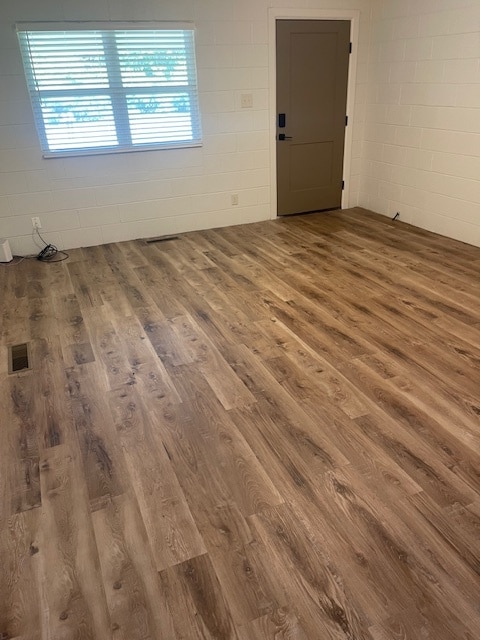 1445 N Giles Rd in Fayetteville, AR - Foto de edificio - Building Photo