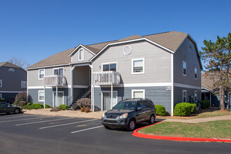 The Concord At Orchard in Midwest City, OK - Building Photo - Building Photo