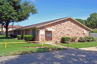 Heather Glen Townhomes in Beaumont, TX - Building Photo - Building Photo