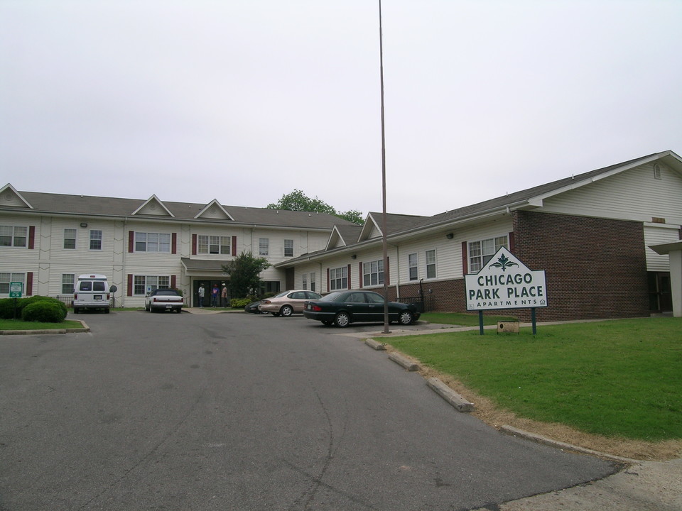 Chicago Park Place Apartments in Memphis, TN - Building Photo