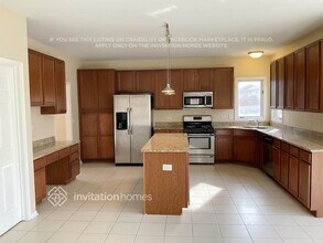 18160 Goesel Dr in Tinley Park, IL - Foto de edificio - Building Photo