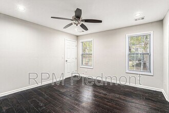 1343 Lynford Dr SW in Atlanta, GA - Building Photo - Building Photo