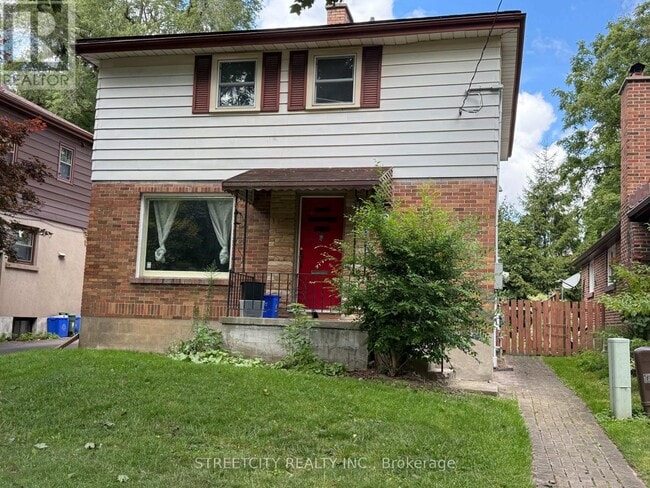 property at 116 Victoria St