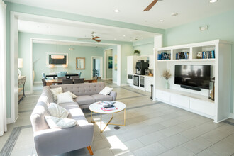 Allister North Hills in Raleigh, NC - Foto de edificio - Interior Photo