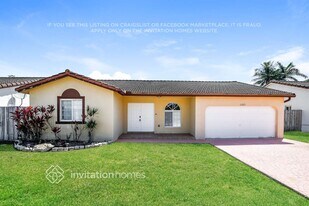 18015 SW 154th Pl in Miami, FL - Building Photo