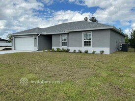 101 NE 8th Terrace in Cape Coral, FL - Building Photo