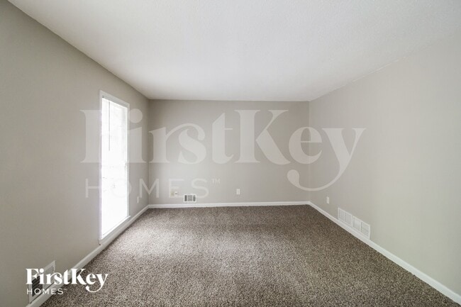 4618 Forest Pl in Cumming, GA - Foto de edificio - Building Photo