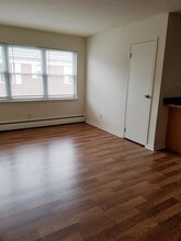 SEMINARY APARTMENTS, LLC in Rahway, NJ - Building Photo - Building Photo