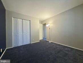 115 N College Dr in Sterling, VA - Building Photo - Building Photo
