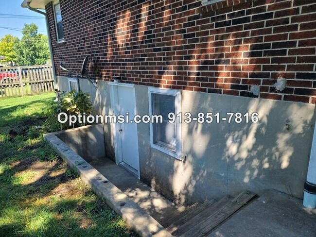 property at 1009 Locust St
