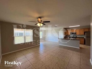 9297 Kinghill St in Port Charlotte, FL - Building Photo - Building Photo