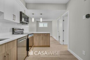 1055 Berg Pl in Leduc, AB - Building Photo