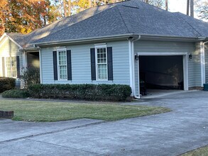 Room in House on Ray Rd in Raleigh, NC - Building Photo - Building Photo