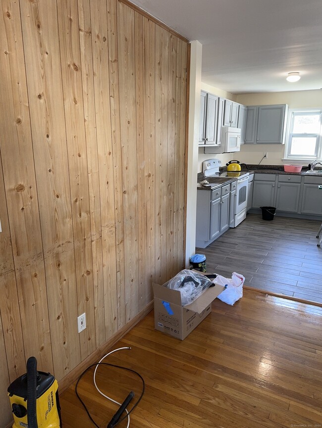 17 Yates St in West Haven, CT - Building Photo - Building Photo