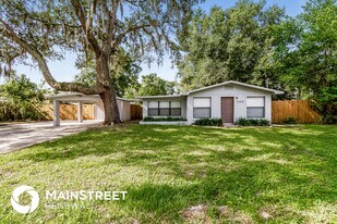 243 Acorn Dr in Longwood, FL - Building Photo