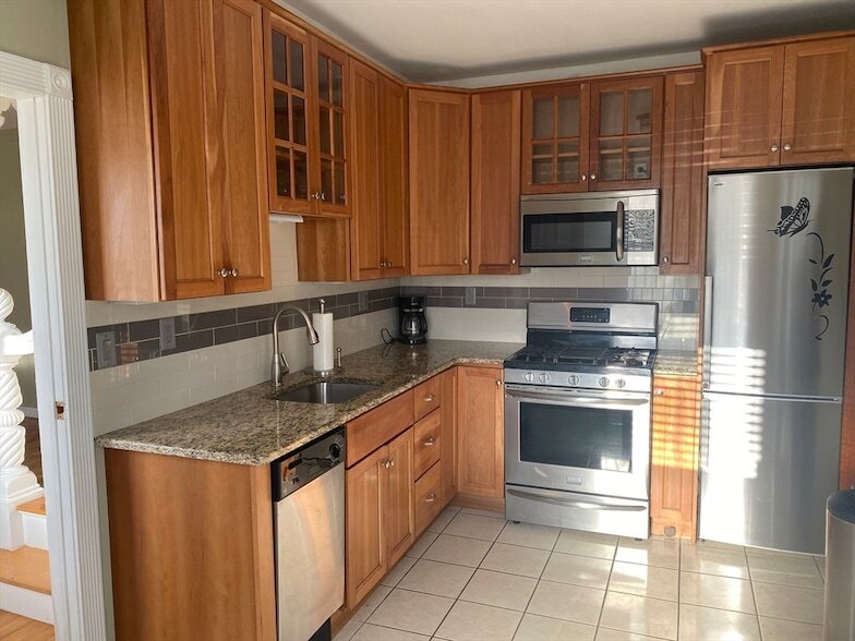 102A Moreland St in Boston, MA - Building Photo