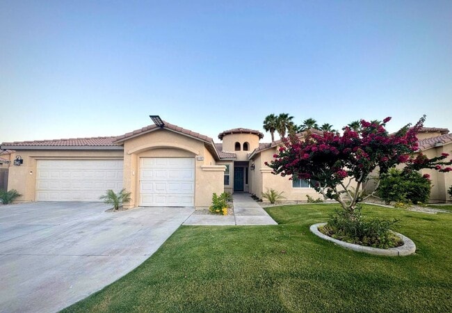property at 81464 Avenida Esmeralda