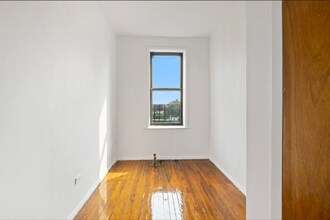 203 17th St in Brooklyn, NY - Building Photo - Building Photo