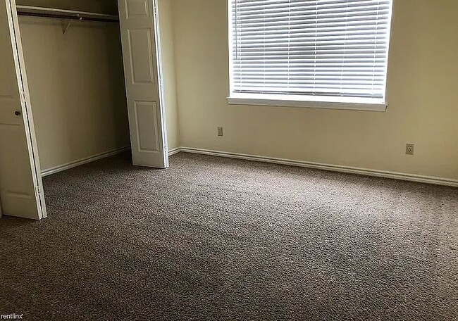 1811 Sara Dr, Unit A in College Station, TX - Building Photo - Building Photo