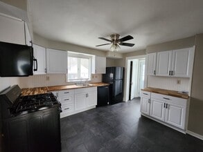 803 Church St in North Syracuse, NY - Building Photo - Building Photo