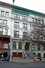 128 W 75th St in New York, NY - Building Photo - Building Photo