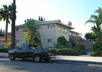 Casa Grande Apartments in Anaheim, CA - Foto de edificio - Building Photo