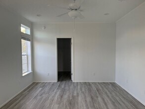 362 Tahitian Dr in Ellenton, FL - Building Photo - Building Photo