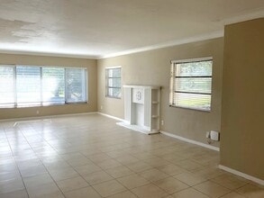 1324 Fillmore St in Hollywood, FL - Building Photo - Building Photo