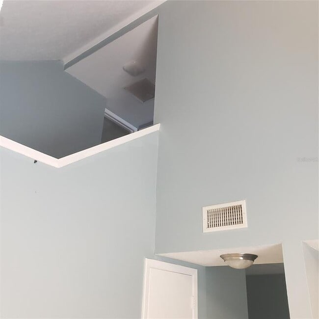 5626 Ashley Oaks Dr in Tampa, FL - Building Photo - Building Photo