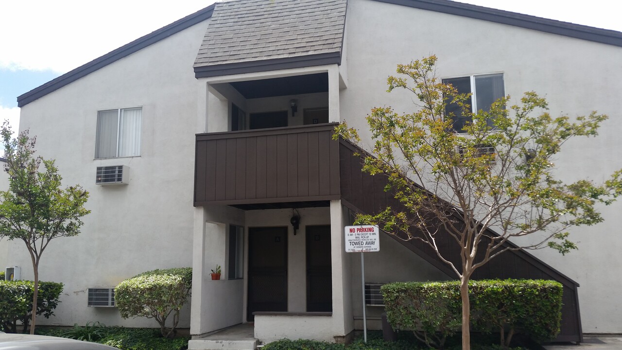 1395 Caminito Gabaldon, Unit C in San Diego, CA - Building Photo