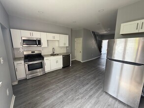 1018 S Frazier St in Philadelphia, PA - Building Photo - Building Photo