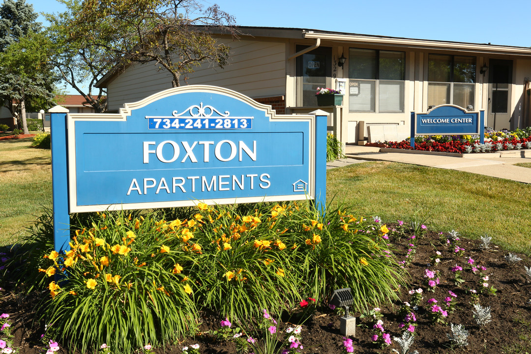 Foxton Apartments in Monroe, MI - Foto de edificio