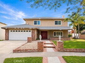 1118 W Orange Rd in Santa Ana, CA - Building Photo