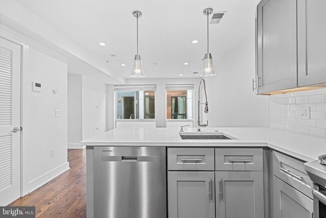 1649 E Eyre St in Philadelphia, PA - Building Photo - Building Photo