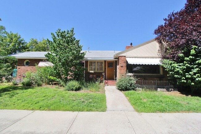 property at 1202 N 20th St